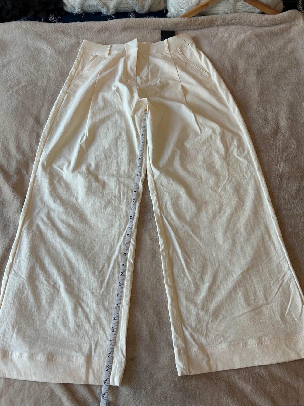 Fabletics Wide-Leg Pants in Cream